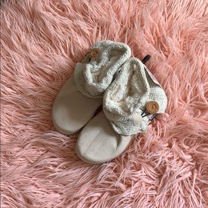 Muk Luk bootie slippers